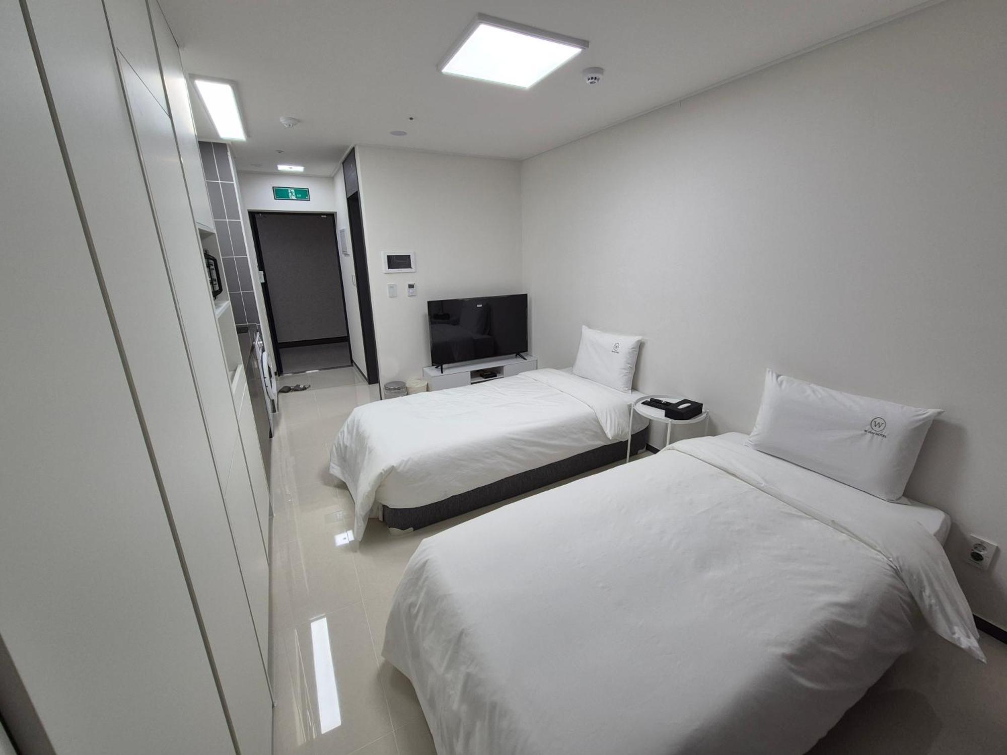 아파트 W Hall *